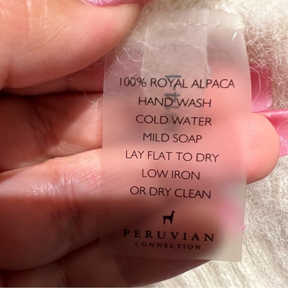 Peruvian Connection Beige Sweater Size Small - Picture 9 of 11